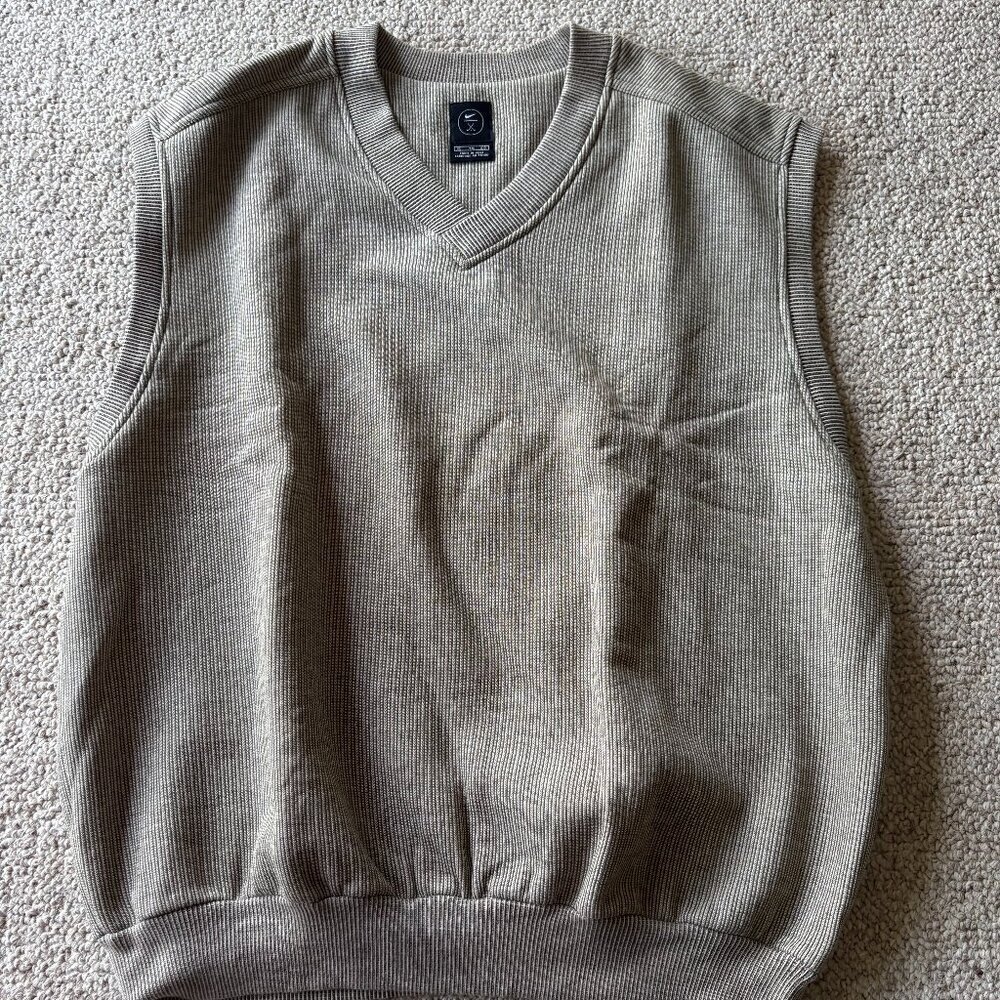 Nike Golf Ribbed Knit Sweater Vest | XL | Beige | Made in Peru